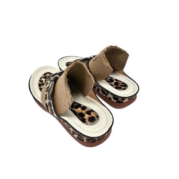 Leopard T-Strap Sandals Size 38 - Picture 6 of 10